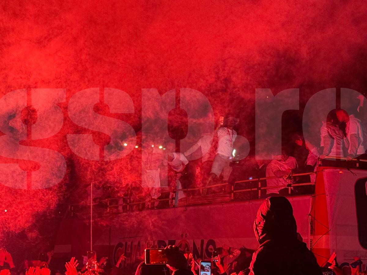 Basarab Panduru, șocat după party-ul de titlu al FCSB-ului: „Incredibil! Cum să nu dea nimeni 5 milioane pe el?”