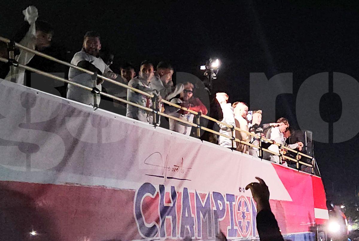 FCSB, petrecere în autocar