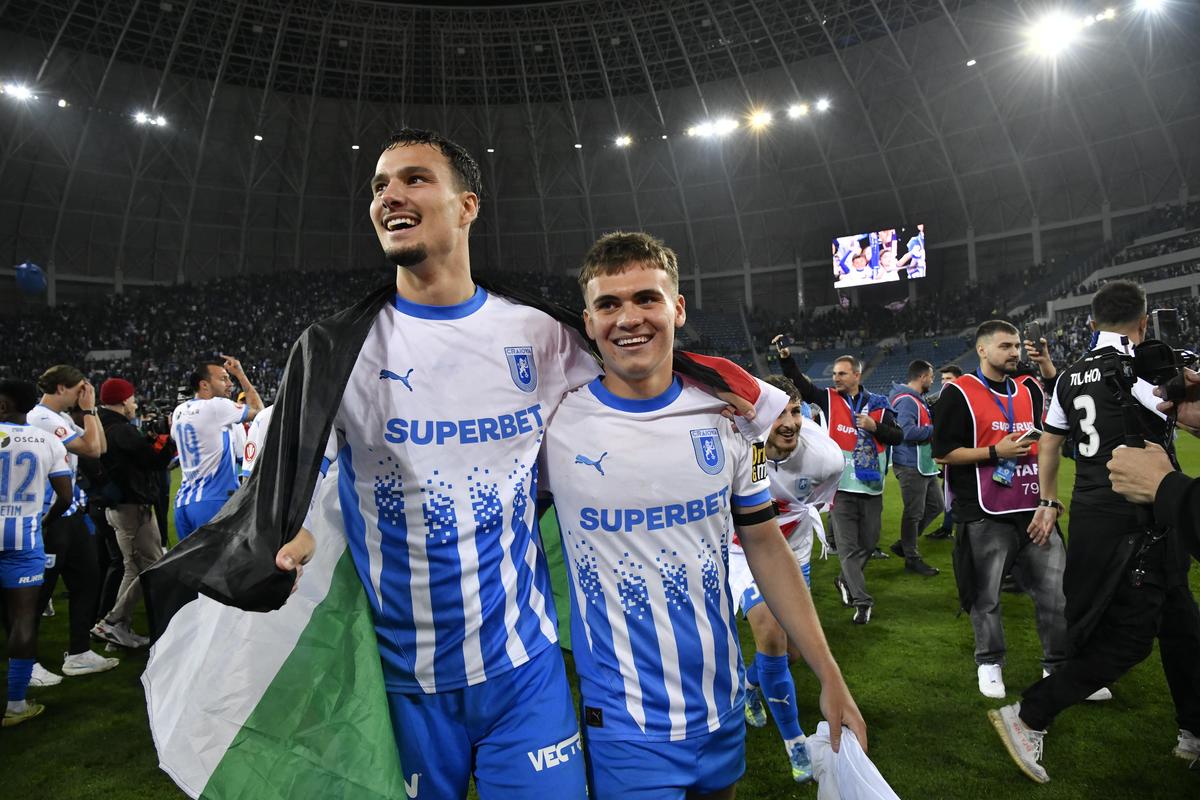 Petrecerea Craiovei s-a mutat pe malul lacului! Mihai Rotaru, scandări cot la cot cu jucătorii