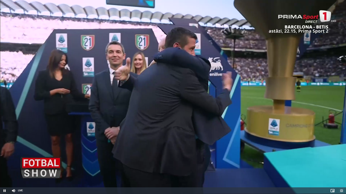 Cristi Chivu, descătușat la parada lui Inter! Accesoriul care a atras atenția, purtat de antrenor și de Marcus Thuram