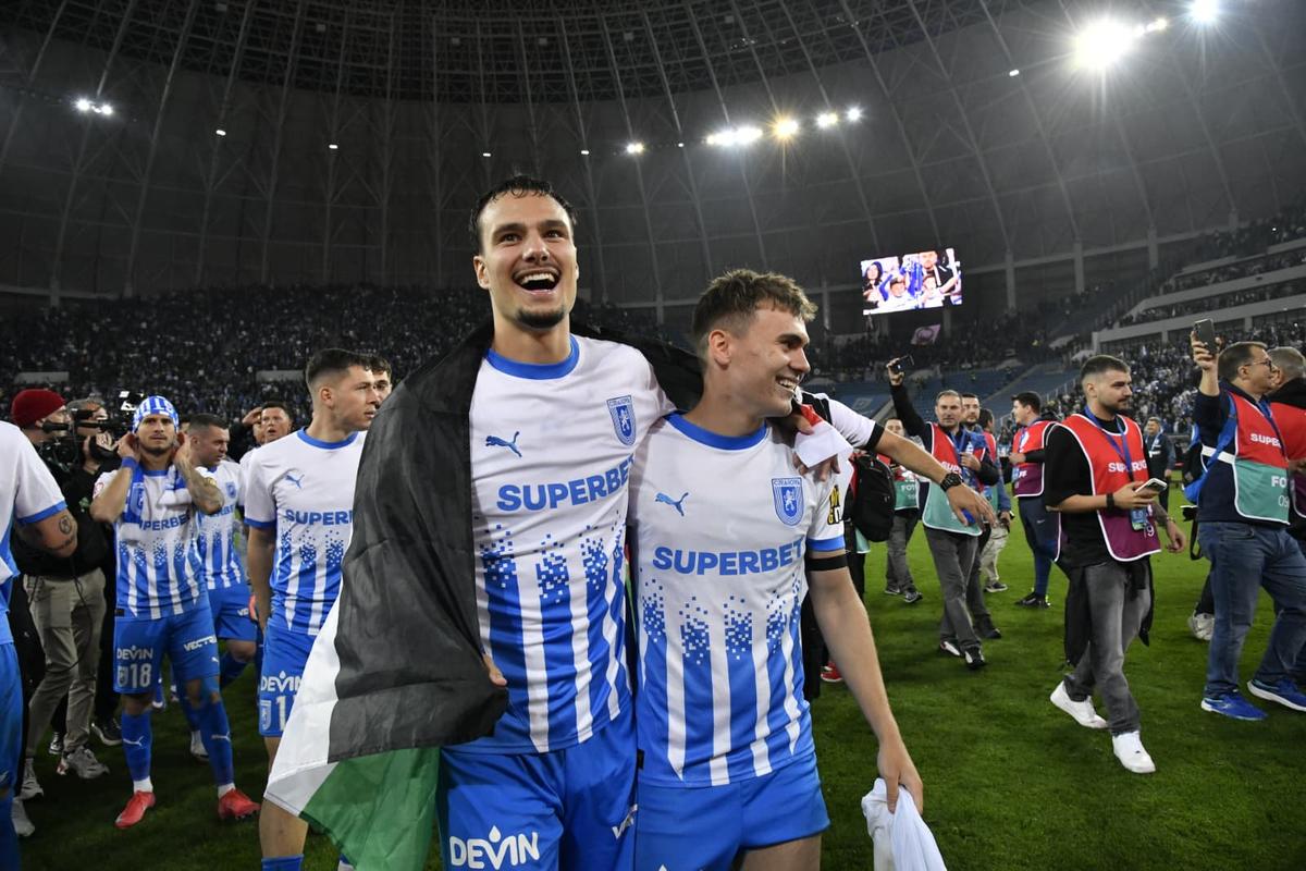 Petrecerea Craiovei s-a mutat pe malul lacului! Mihai Rotaru, scandări cot la cot cu jucătorii