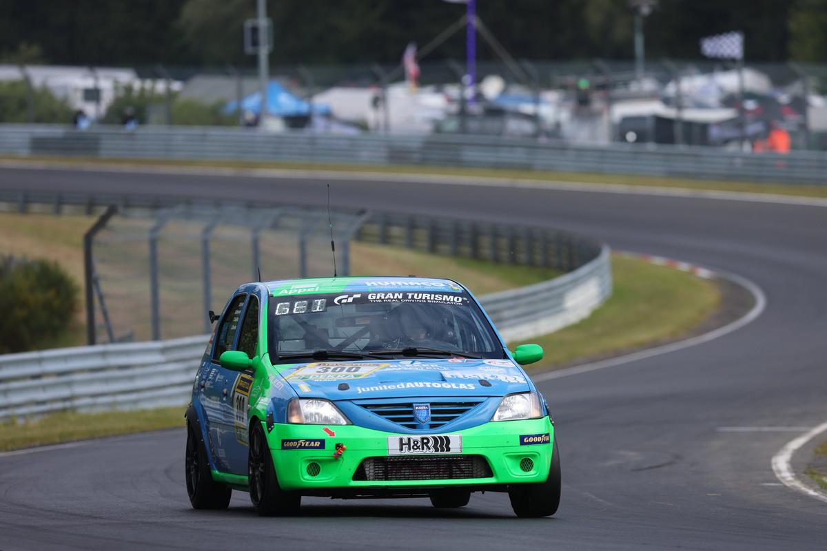 Dacia Logan, în centrul atenției pe circuitul de la Nurburgring 2026
