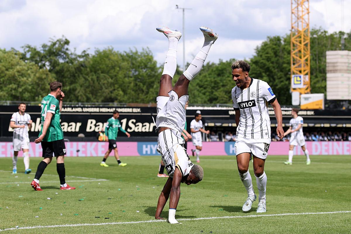 Clubul dintr-un oraș cu 13.000 de locuitori a promovat pentru prima dată în Bundesliga!