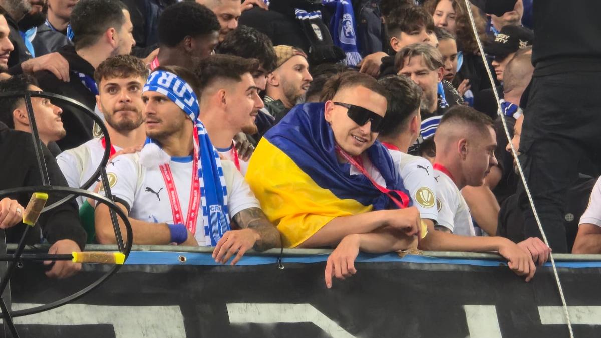 Universitatea Craiova, imagini cu trofeul