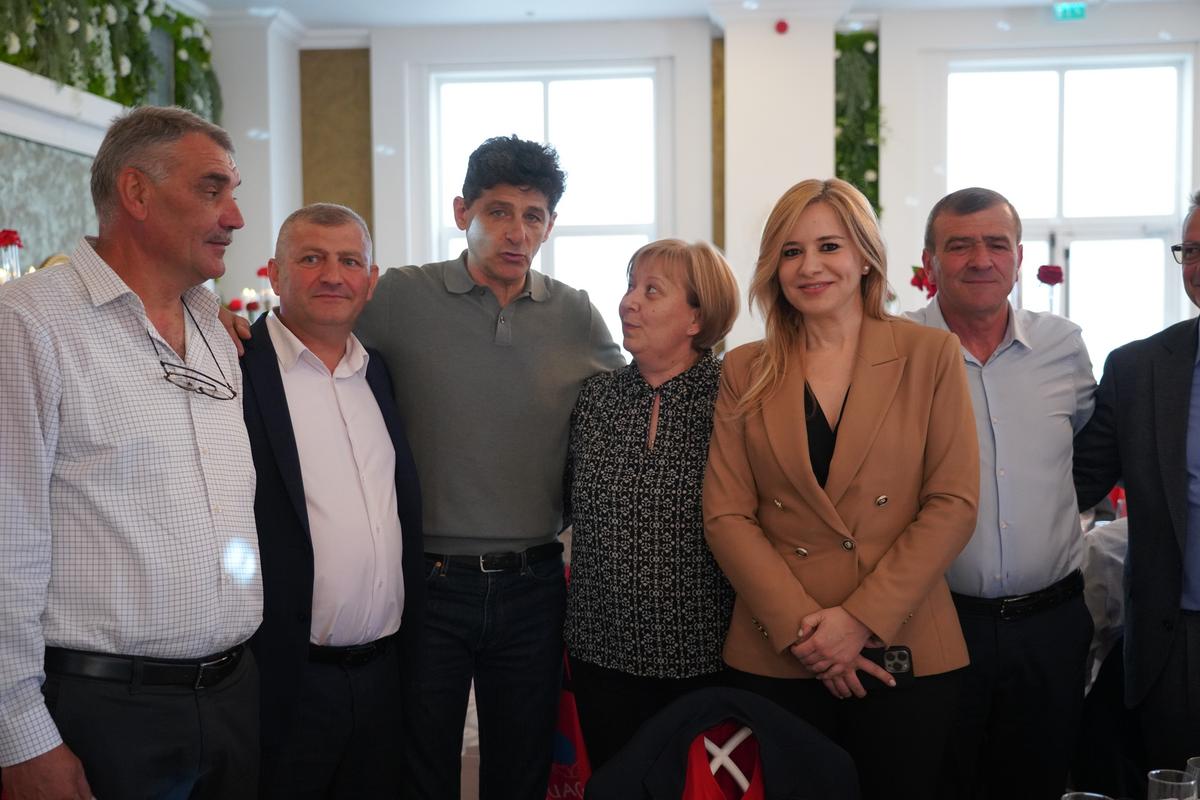 Mariana, mama lui Cristi Chivu, apariție rară la câteva zile de când fiul ei a făcut eventul în Italia