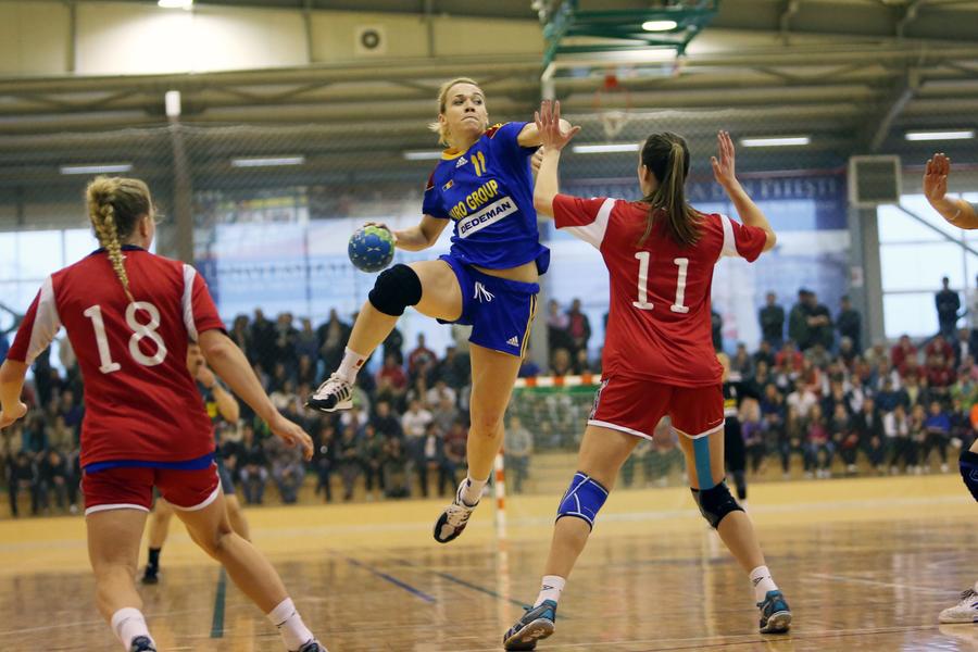 Povestea Angelei Cioca, sportiva care va debuta în handbalul românesc la 25 de ani