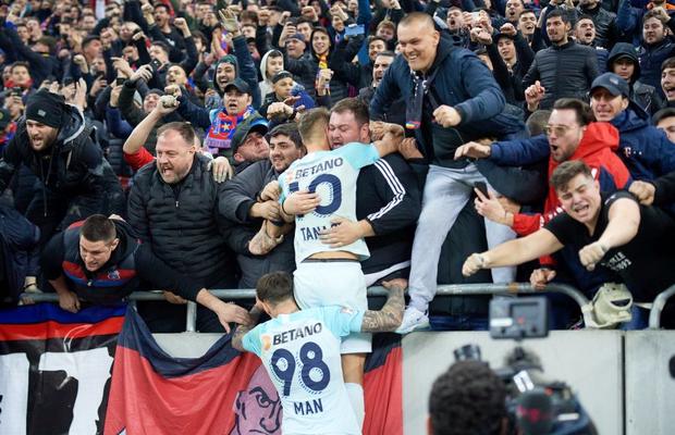 Suporterii lui FCSB au copiat modelul rivalilor dinamoviști » „Salvați Steaua”, aliații lui Becali în războiul cu Talpan