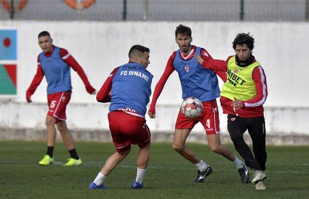 DINAMO. Toate li se întâmplă numai lor! Ce veste au primit „câinii” la ora 20:00, când așteptau rezultatele testelor pentru coronavirus