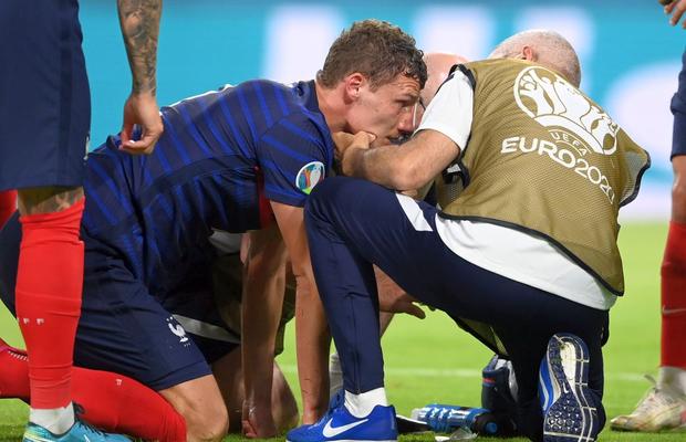 Încă un scandal la EURO 2020: UEFA a deschis anchetă » Pavard, fără suflare 15 secunde!