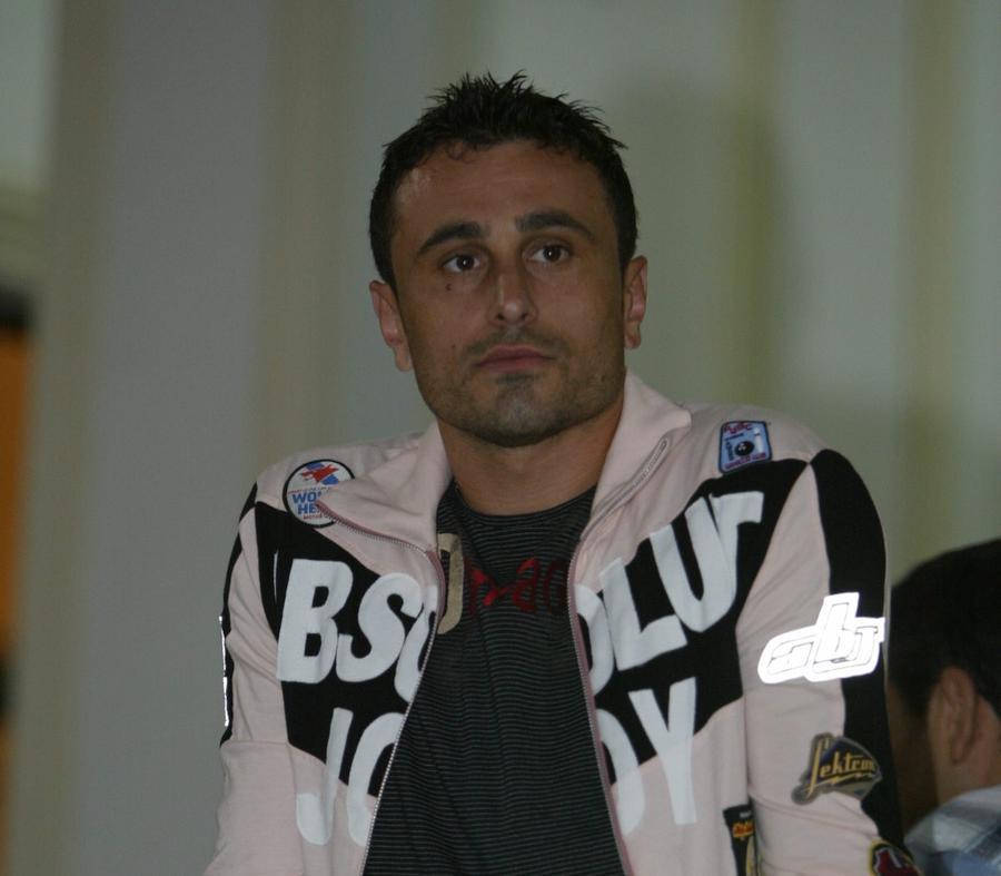 Cristi Munteanu, pe vremea când era jucător Interviu-eveniment cu Cristi Munteanu: „Am fost șocat cum țipa Iordănescu la Hagi și Popescu. Hagi stătea cu capul în jos, Popescu mai încerca să explice”