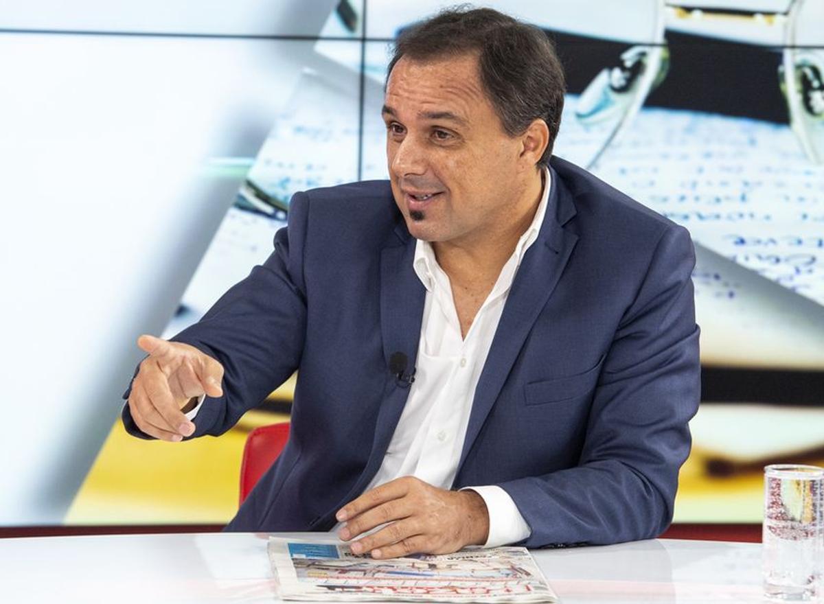 Basarab Panduru, elogii pentru un fotbalist de la Euro 2020: „N-am văzut în viața mea așa diferență. Și în ghips dacă intra, tot era mai bun decât ceilalți”