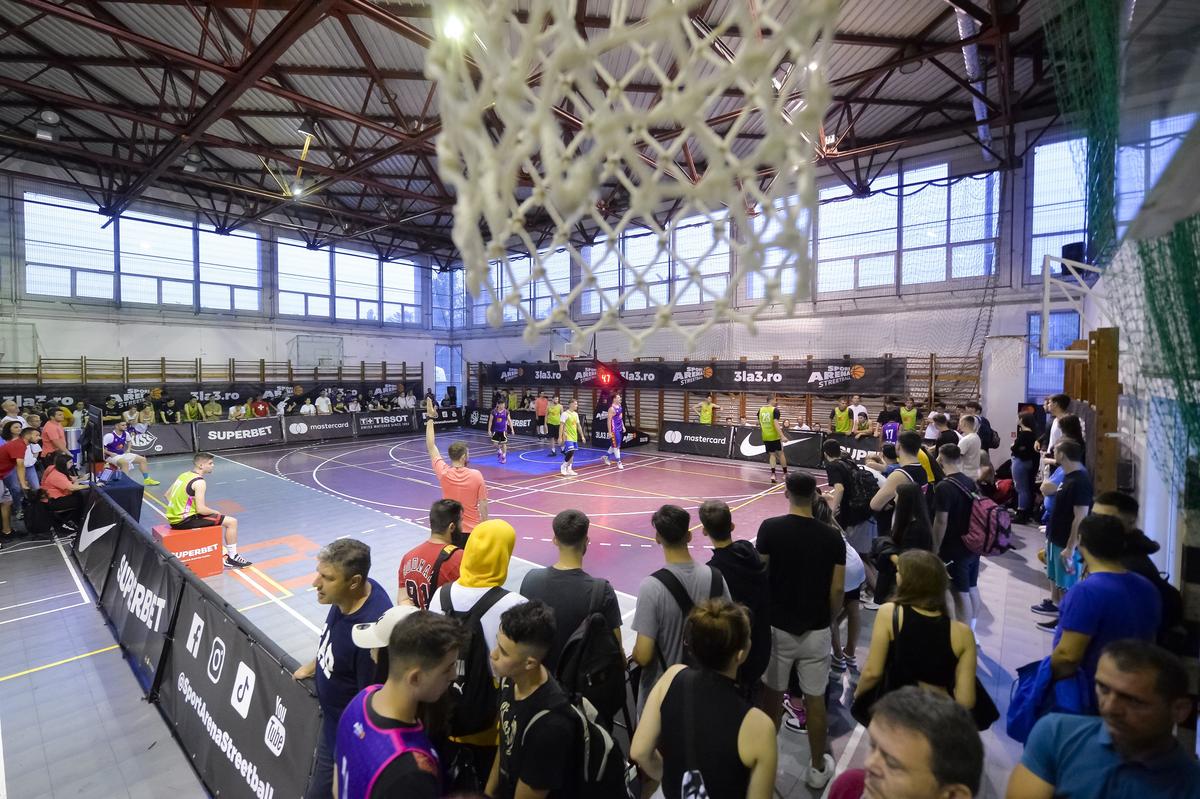 3X3 Constanta