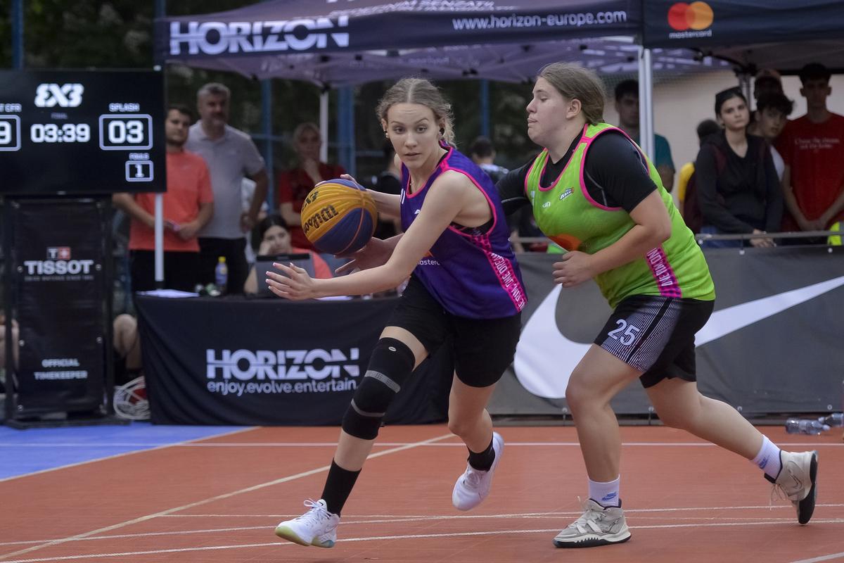 3X3 Constanta
