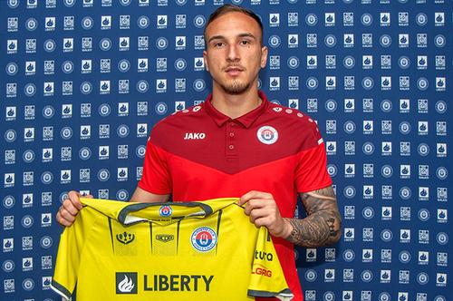 Oțelul Galați a anunțat, sâmbătă, transferul portarului Aurelian Păun (22 de ani), jucător legitimat ultima oară la FC Universitatea Cluj. 
Foto: ascotelul.ro