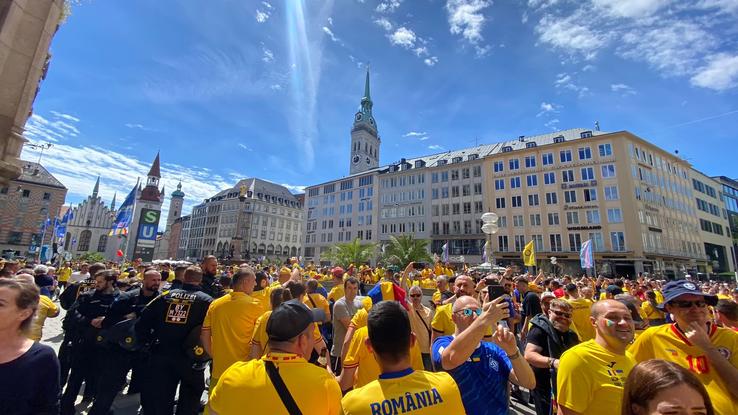 Fanii români înainte de meciul cu Ucraina de la Euro 2024, foto: Andrei Crăițoiu (GSP)