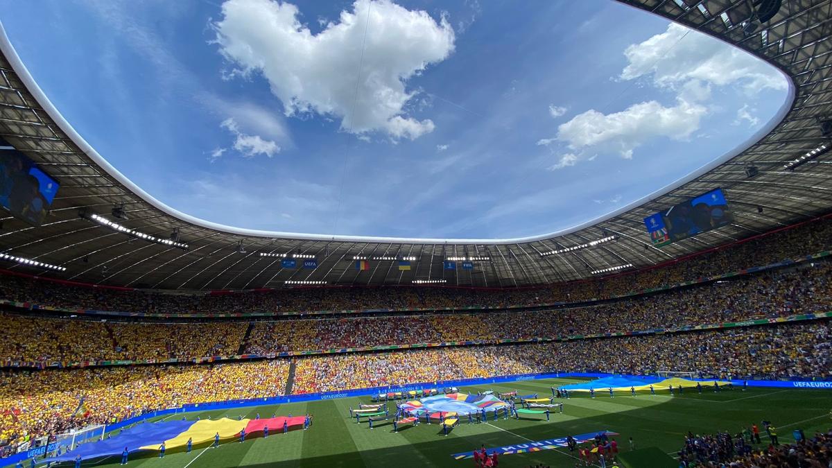 Au plâns ca niște copii! Cadre emoționante la întâlnirea dintre „tricolori” și familiile prezente la Munchen