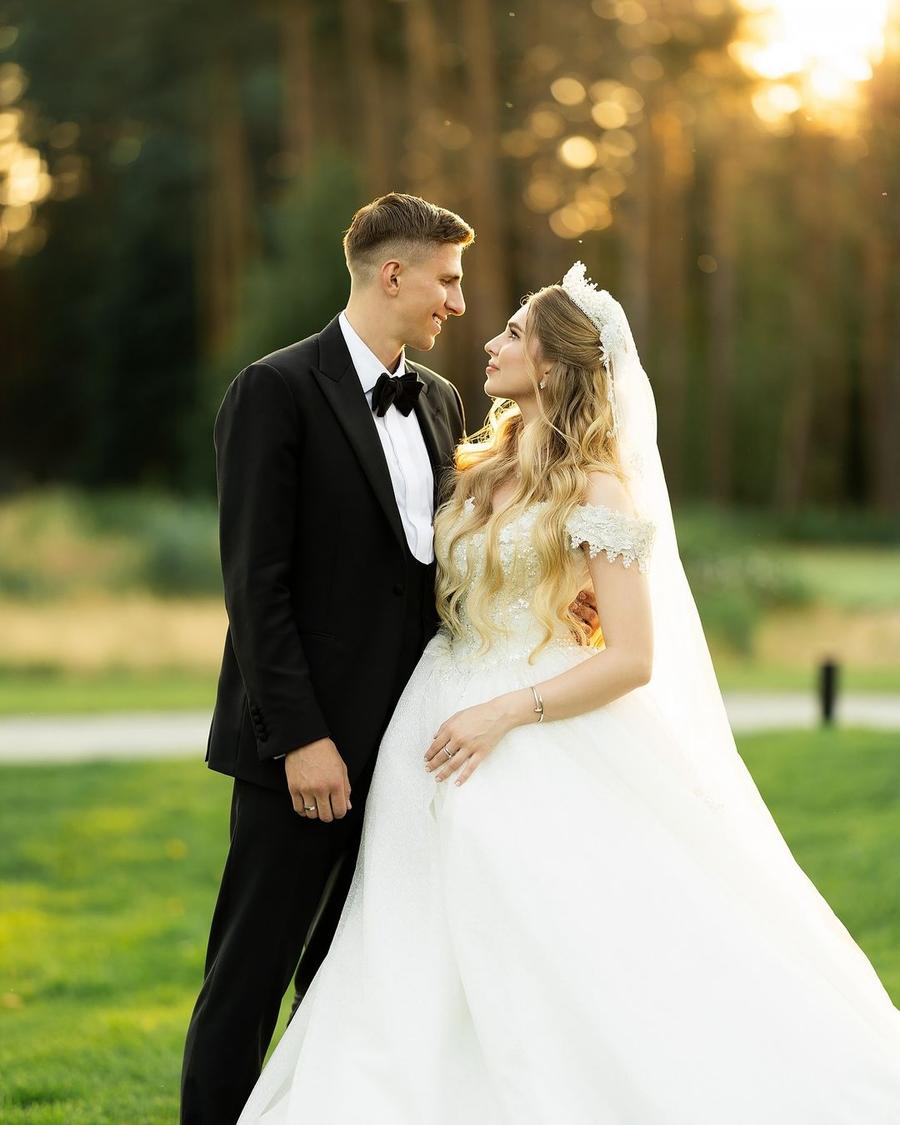 Angelina Zabarnyi, soția lui Illia Zabarnyi / Foto: Instagram Luptă aprinsă în tribune la debutul de la Euro! Cum arată iubitele jucătorilor ucraineni