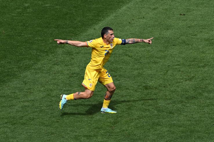 Golul lui Nicolae Stanciu în România - Ucraina, FOTO:  Guliver/GettyImages
