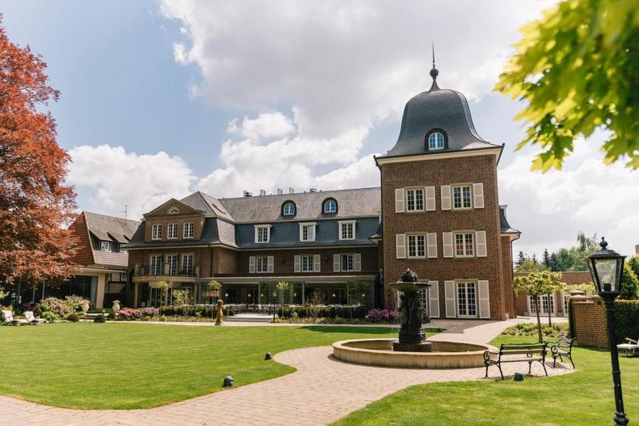 A;a arată hotelul de lux unde este cazată delegația Portugaliei la Euro 2024 Care e mascota naționalei lui Cristiano Ronaldo în Germania! Cum au botezat-o fermierii din Marienfeld