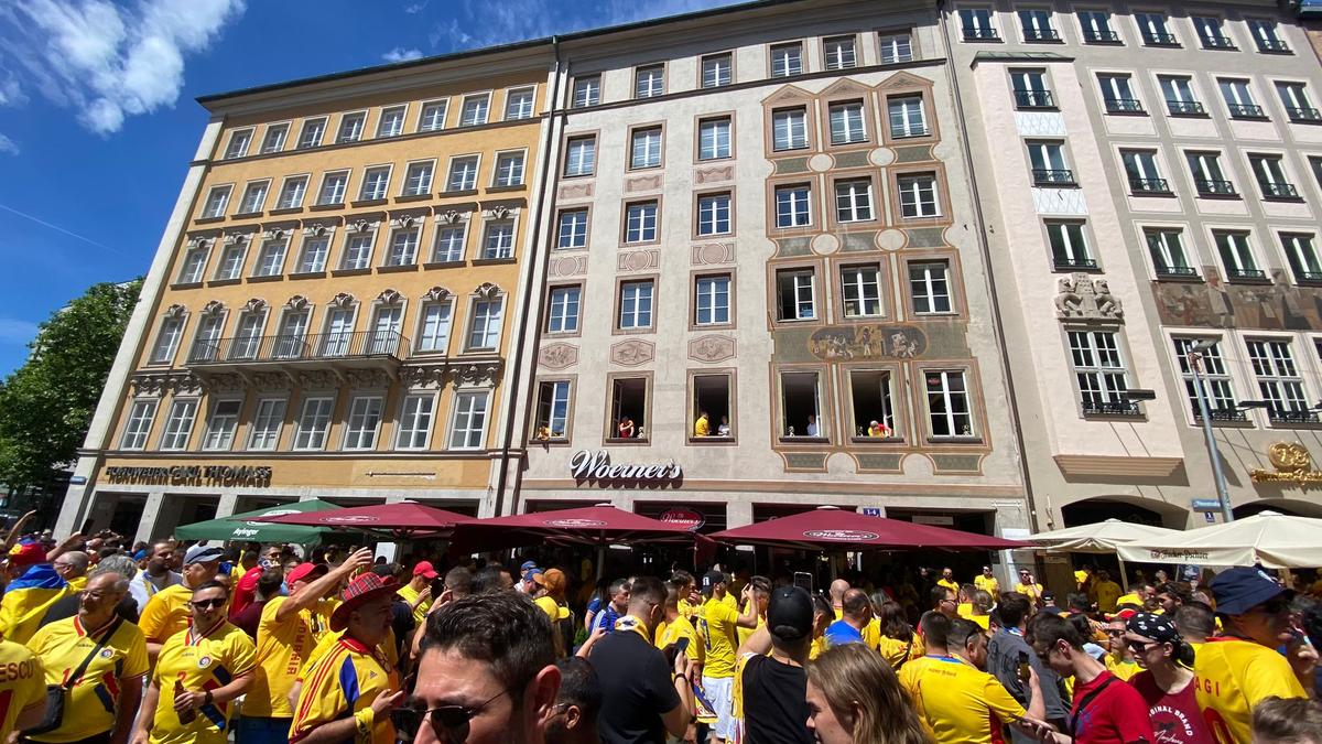 Imagini fabuloase cu suporterii români » Fanii au invadat străzile din Munchen, imagini geniale surprinse de GSP înainte de meci