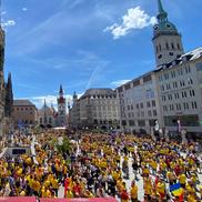 Fanii români înainte de meciul cu Ucraina de la Euro 2024, foto: Andrei Crăițoiu (GSP)