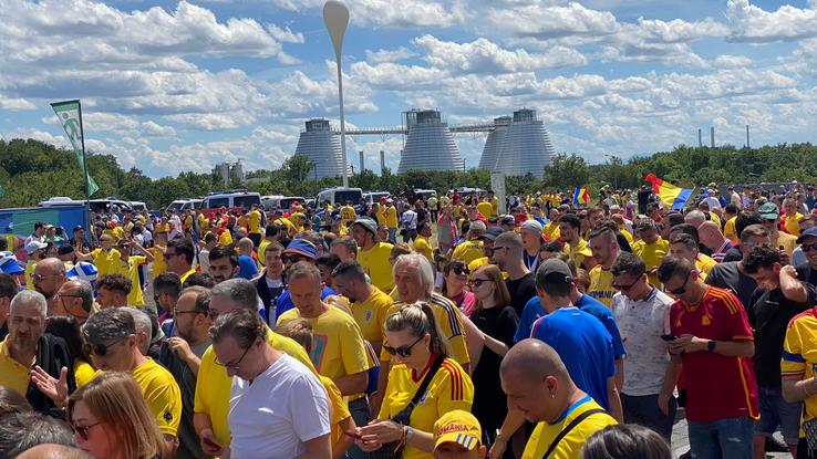 Suporterii României au ajuns la stadion înainte de meciul cu Ucraina / Foto: Andrei Crăițoiu (GSP)