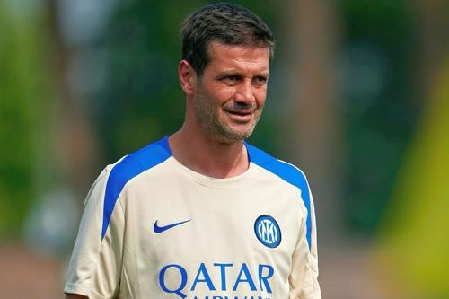 Cristi Chivu, în echipamentul lui Inter/ foto: Instagram @Chivu_Official