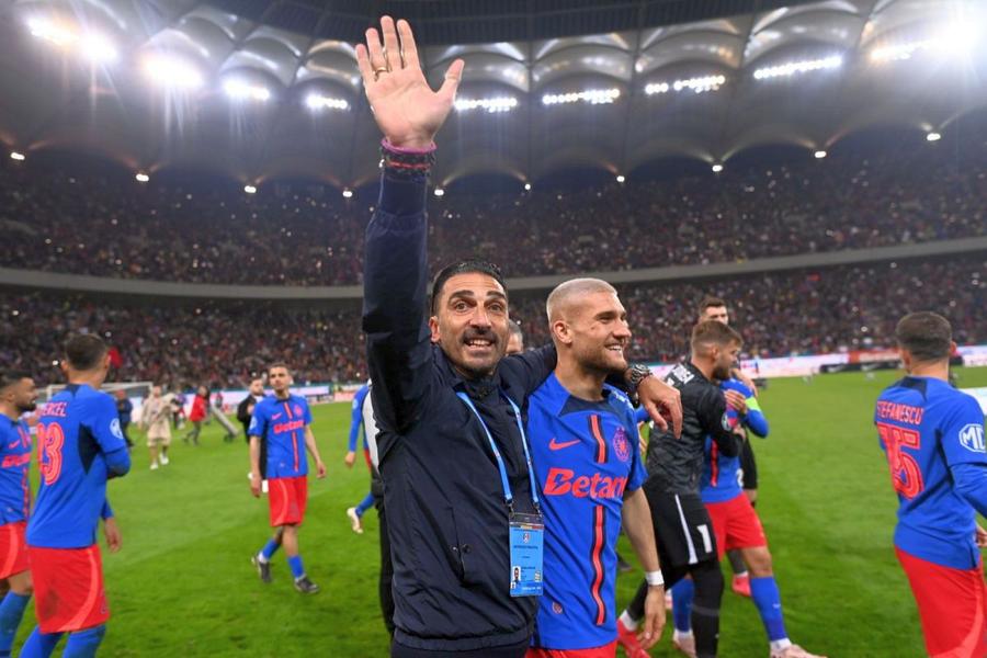 Daniel Bîrligea e indispensabil pentru campioana României / foto: GSP Vine „tripla” pentru FCSB? Superliga se reia azi! Marile favorite la titlu, plusuri, minusuri, vedete și surprizele care ar putea răsturna ierarhia » Votează în sondaj: cine ia campionatul?