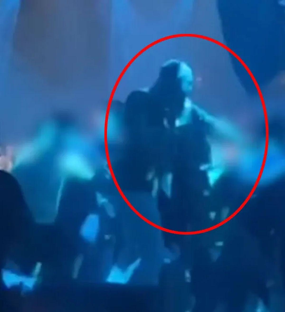 Conor McGregor a lovit un bărbat în club
