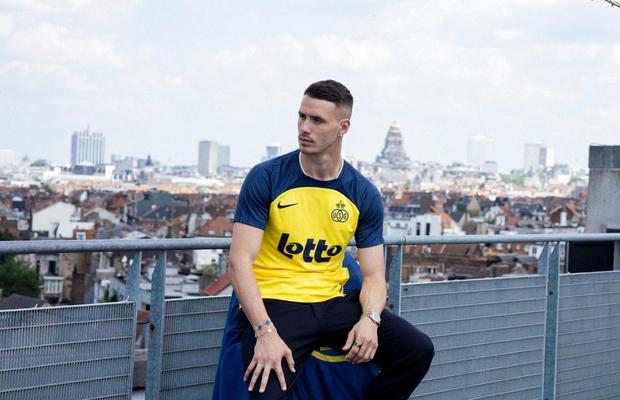 Transfer-RECORD pentru Raul Florucz! A semnat cu campioana din Europa și va juca în Liga Campionilor