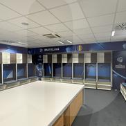 Cum arăta vestiarul României după meciul cu Slovacia, de la Euro U21. Foto: GSP.RO