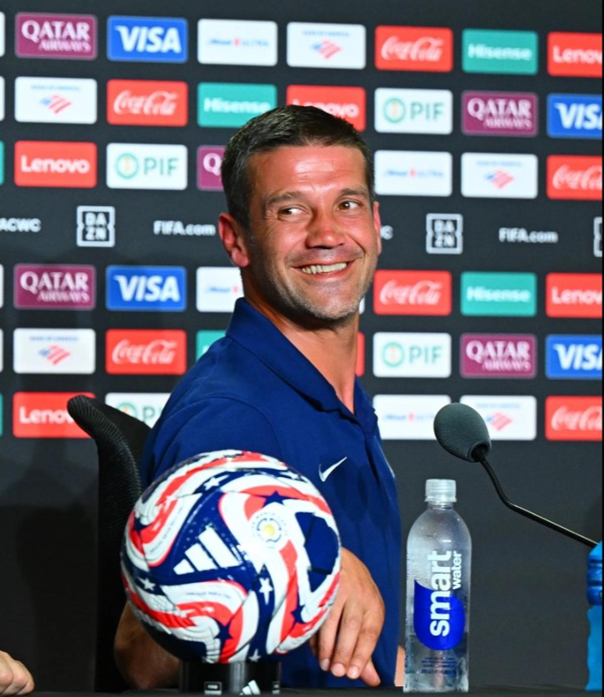 Cristi Chivu a fost vizitat la antrenament în Los Angeles de prietenul său englez, actorul Clive Owen, mare fan Inter