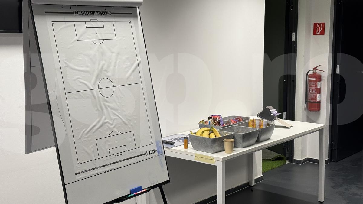 Cum arăta vestiarul României după meciul cu Slovacia, de la Euro U21