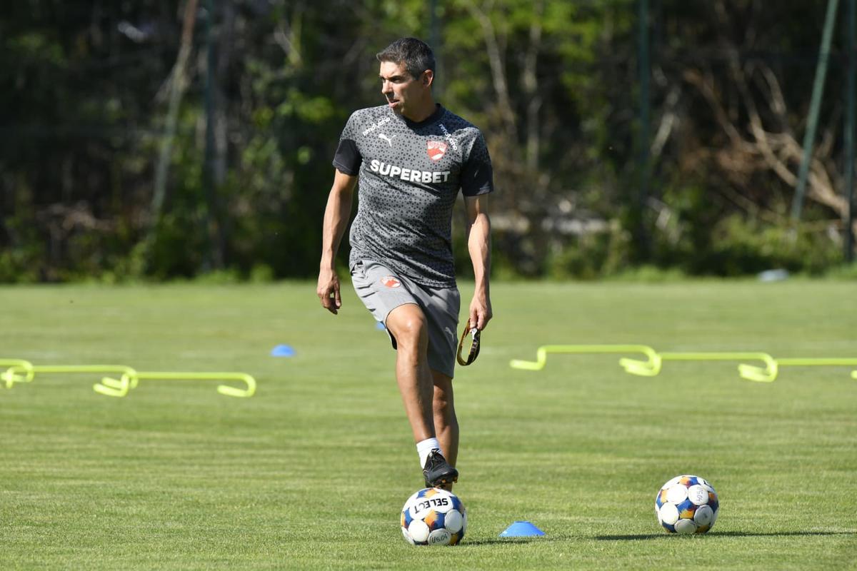 Nuno Campos va lua decizia: „Nu vor merge în cantonament” » 29 de jucători sub comanda noului antrenor al lui Dinamo