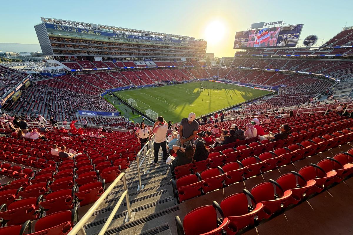 Patronul din Superliga, reperat pe stadionul din San Francisco: „Mănânc fotbal pe pâine! Poate găsim un investitor”