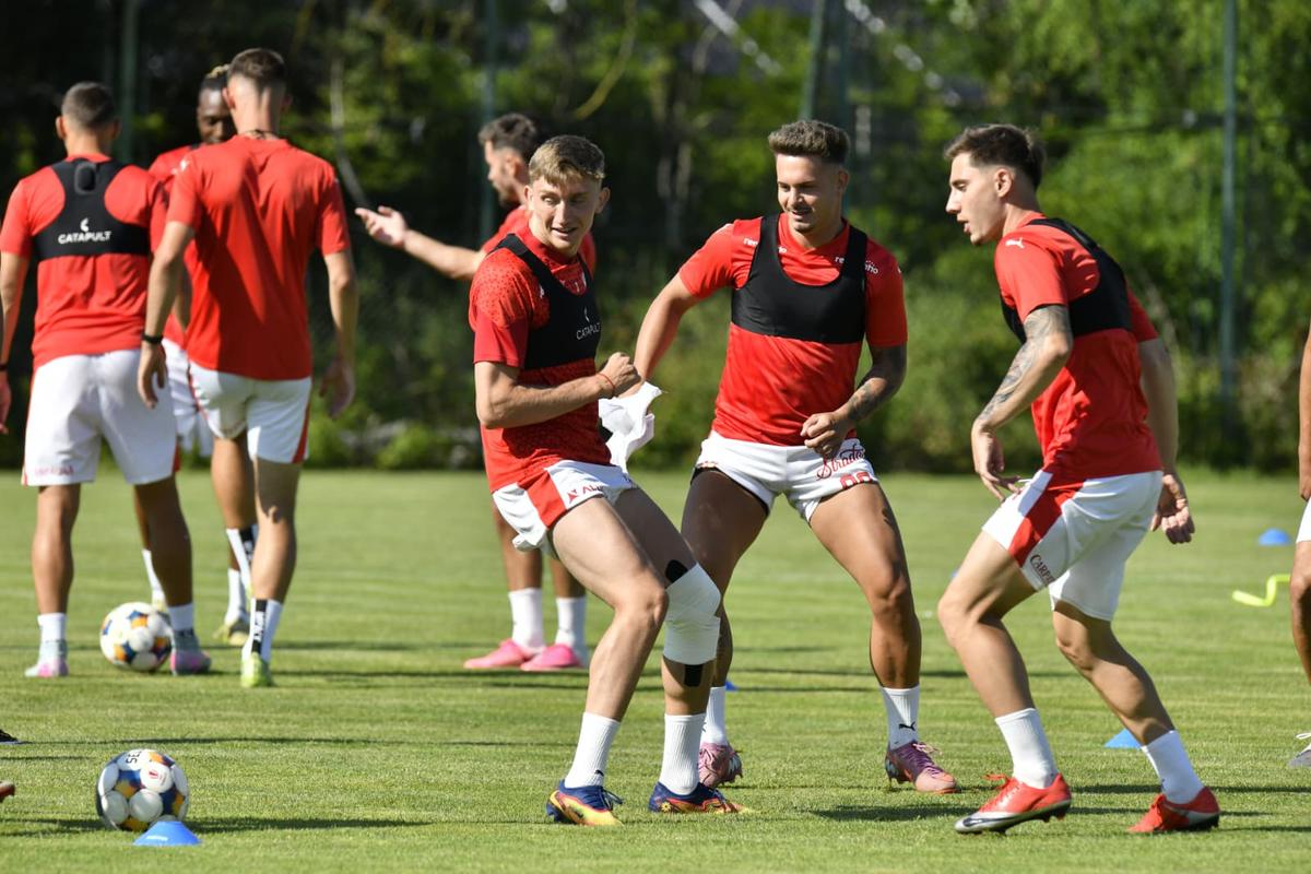 Nuno Campos va lua decizia: „Nu vor merge în cantonament” » 29 de jucători sub comanda noului antrenor al lui Dinamo