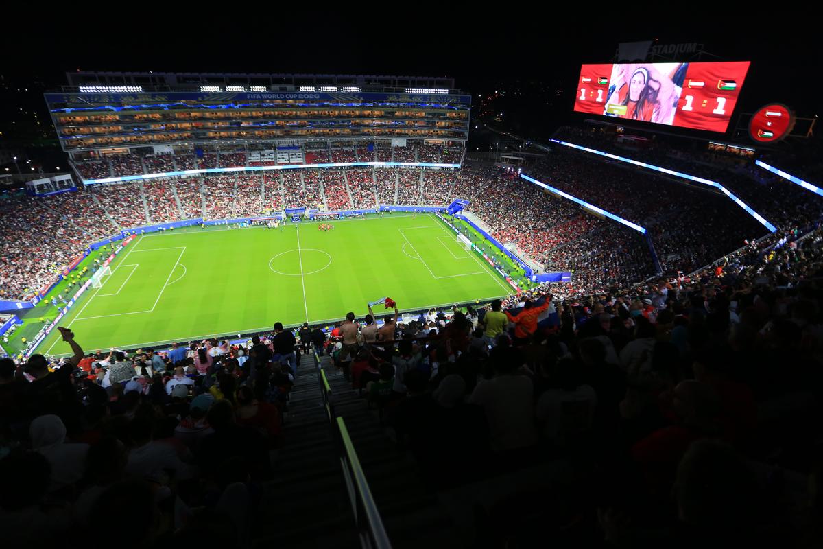WOW! Stadionul unde România ar fi urmat să joace peste 3 zile nu seamănă cu nimic din ce am mai văzut: imagini incredibile