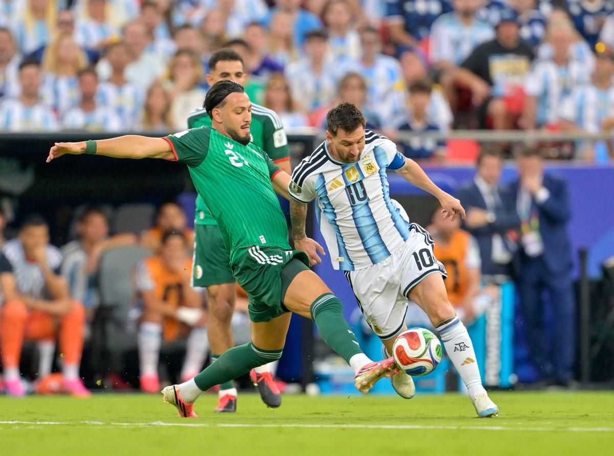 Lionel Messi a bătut record după record în Argentina - Algeria » Campioana mondială, debut perfect