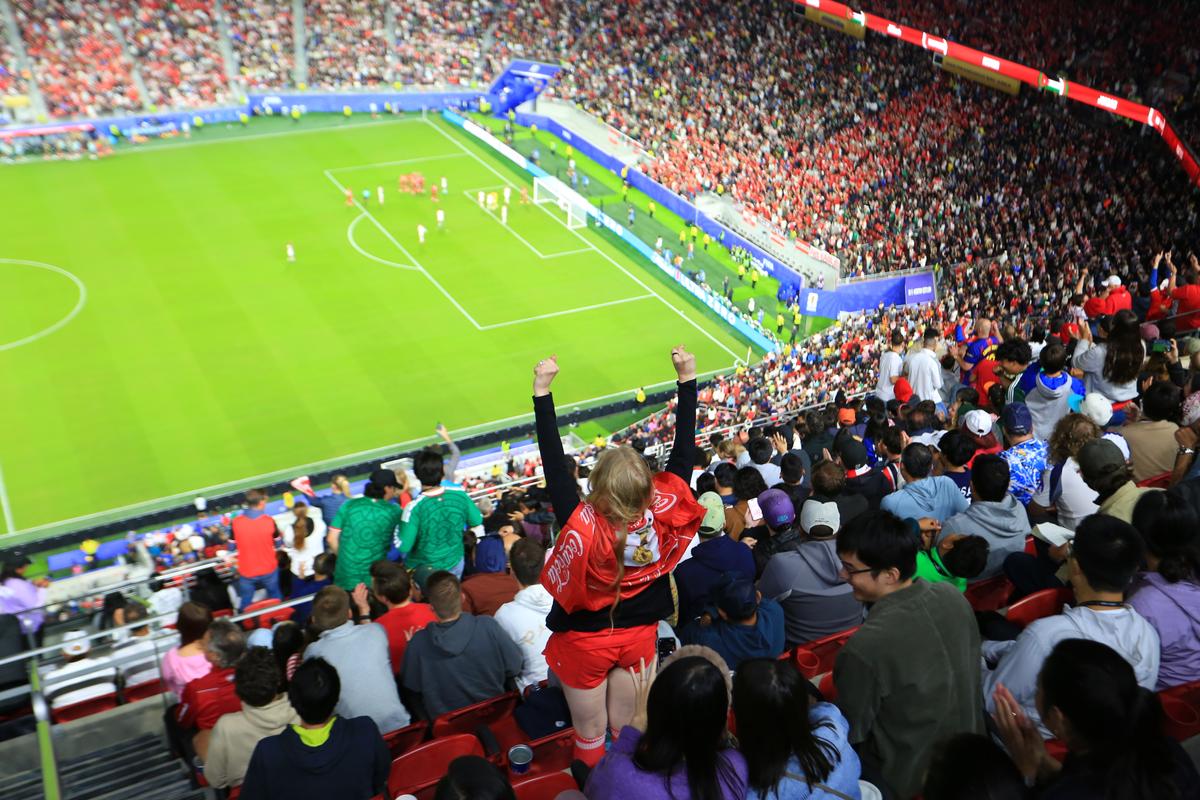 WOW! Stadionul unde România ar fi urmat să joace peste 3 zile nu seamănă cu nimic din ce am mai văzut: imagini incredibile