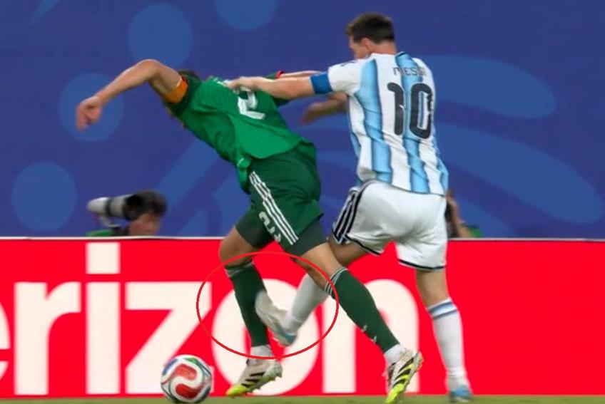 Lionel Messi, fault extrem de dur în meciul de debut la Mondial // foto: X