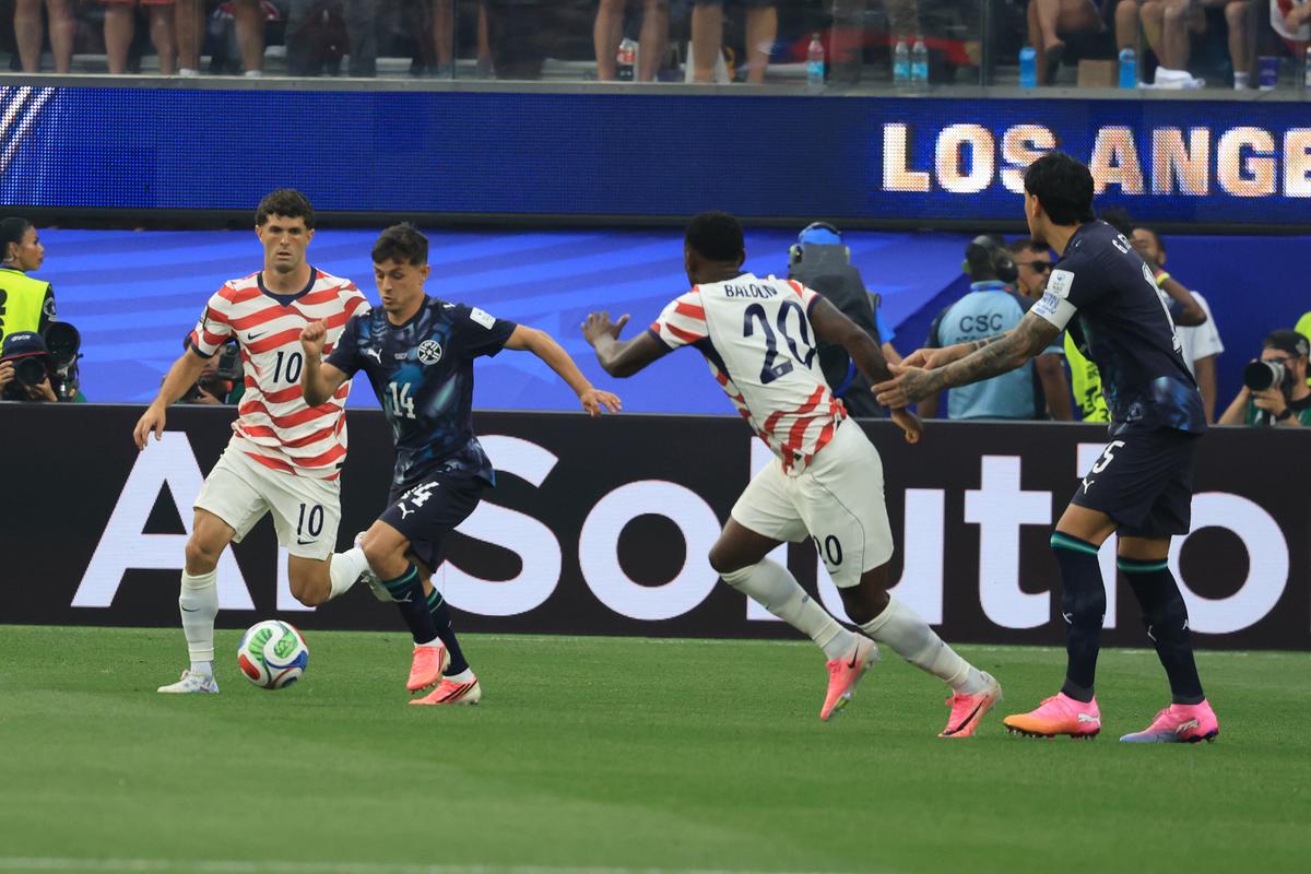 Imagini de la SUA - Paraguay 4-1