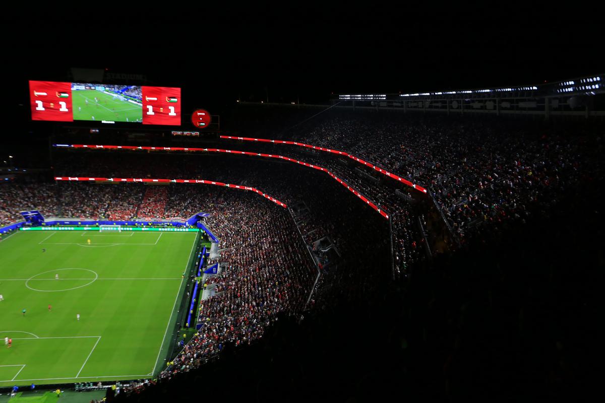 WOW! Stadionul unde România ar fi urmat să joace peste 3 zile nu seamănă cu nimic din ce am mai văzut: imagini incredibile