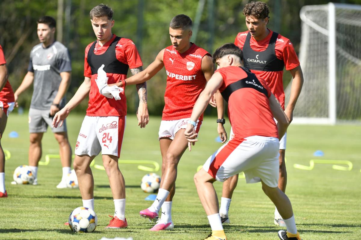 Nuno Campos va lua decizia: „Nu vor merge în cantonament” » 29 de jucători sub comanda noului antrenor al lui Dinamo