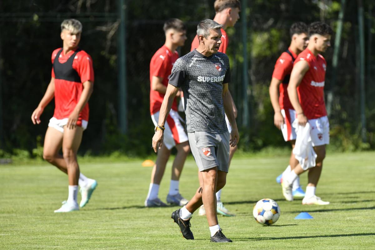 Nuno Campos va lua decizia: „Nu vor merge în cantonament” » 29 de jucători sub comanda noului antrenor al lui Dinamo