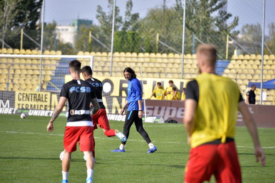 FCSB. Noile clauze impuse de Gigi Becali: pe cine poate da afară, dacă FCSB nu obține banii de la UEFA