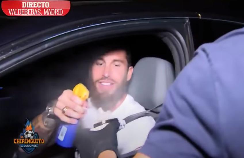 Sergio Ramos a dezinfectat cadoul primit de la un reporter