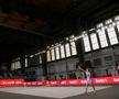 Imagine de ansamblu din hangarul aeroportului Tempelhof FOTO Reuters