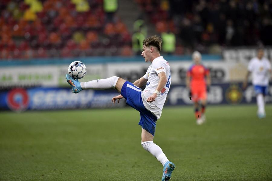 Dina Grameni le face cu ochiul rapidiștilor / foto: GSP Dan Șucu sparge banca pentru transferul verii în Superligă! Rapid începe ofensiva pentru starul lui Hagi: oferta impresionantă pregătită în culise