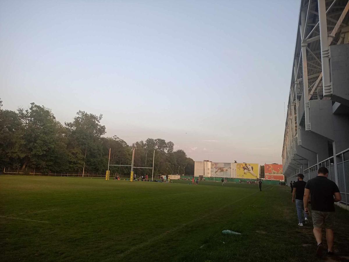 FOTO Dinamoviștii au ocolit tot stadionul