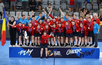 Fetele din naționala feminină U19 vor medalie și la Mondial!+ Cum au sărbătorit bronzul: „Am dansat și am dat muzica tare!”